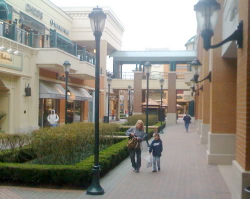 Mall2.jpg Short Pump Mall picture by rossor11