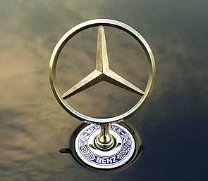 [Image: lawnswood_mercedes_badge.jpg]