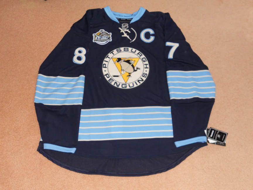 Penguins_Crosby_Winter_Classic_2011_Front.jpg