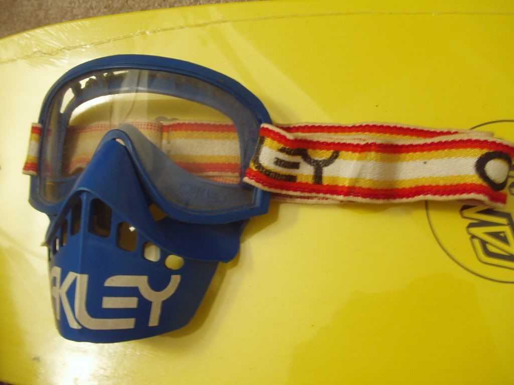 OLD SCHOOL / VINTAGE OAKLEY GOGGLES , MASKS Forums