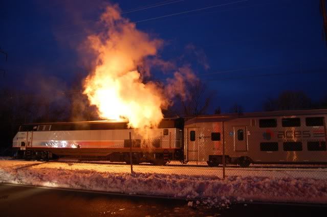 [Image: PHILAAVETRAINFIRE2-13-10011.jpg]