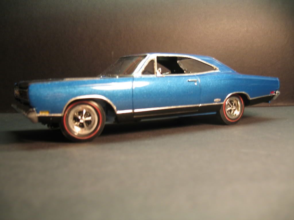 MoparModelsMay2008153.jpg