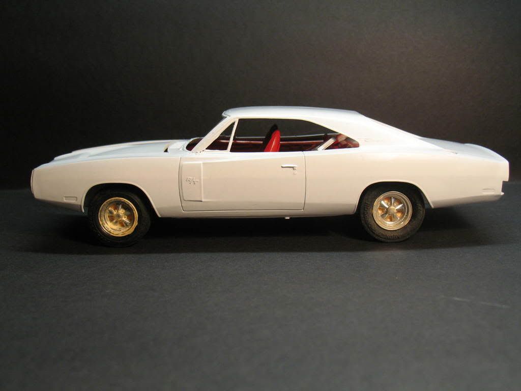 MoparModelsMay2008048.jpg
