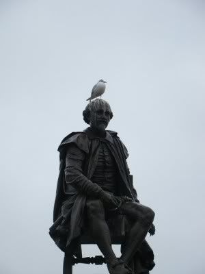 bird on statue