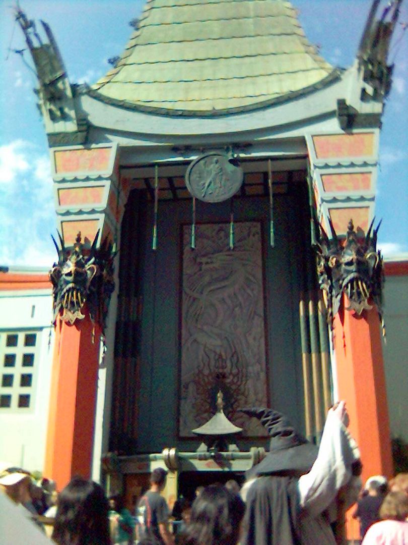 e553.jpg grauman's chinese theatre image by ariaz16