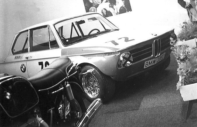 BMW 2002 ALPINA FLAG THIS IMAGE