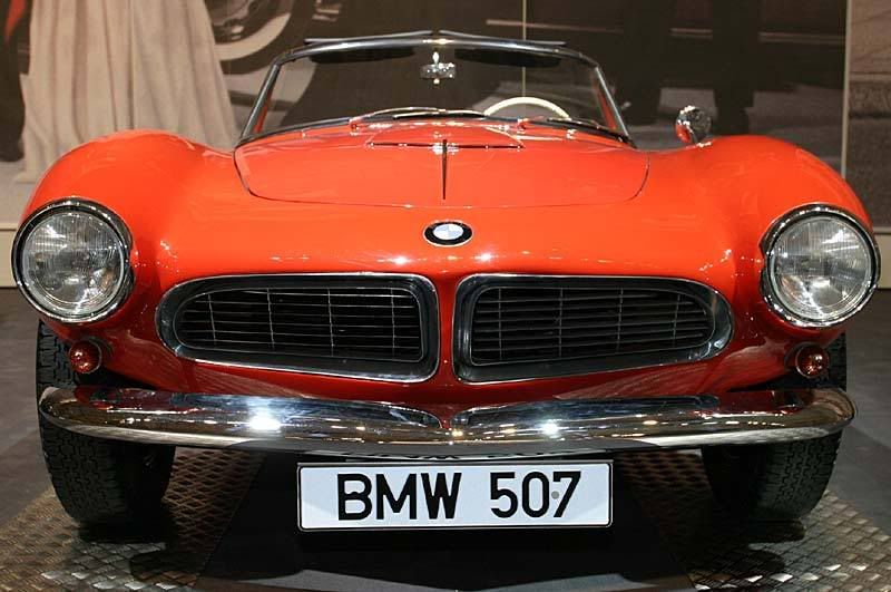 http://i186.photobucket.com/albums/x76/fdovargas/BMW%20Museum/bmw_507_img_0983-b.jpg