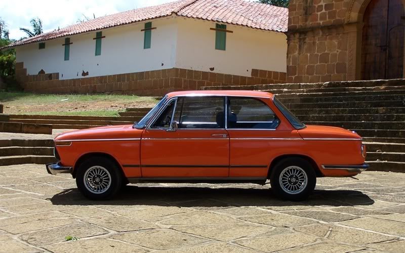 Bmw 2002 colombia #2