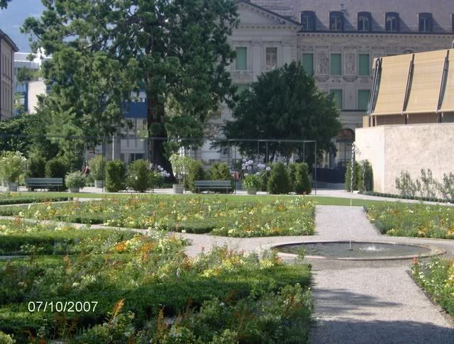 http://i186.photobucket.com/albums/x53/Slavica_2007/HPIM1384.jpg